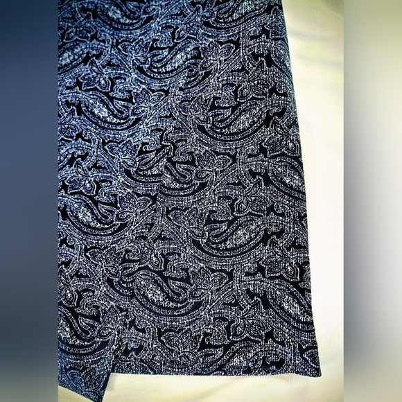 Michael Kors Womens Blue Paisley Faux Wrap Skirt With Gold Detail Size Small - Picture 2 of 10